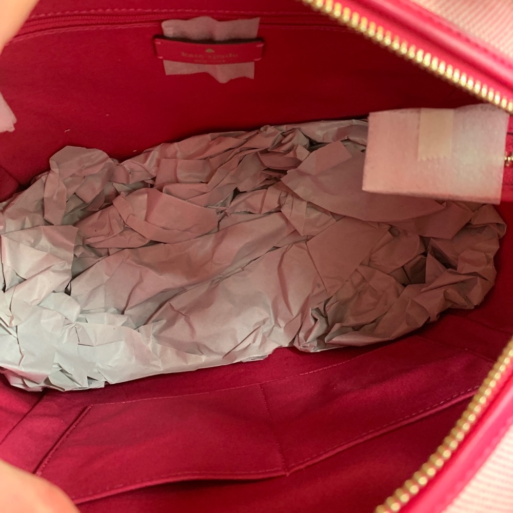 SOLD⛔️Authentic KATE SPADE Leather/canvas zip tote - Picture 14 of 15